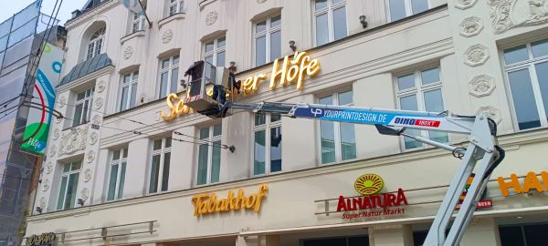 Werbemontage – Schweriner Höfe